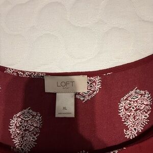 LOFT Burgundy Top with White Design
